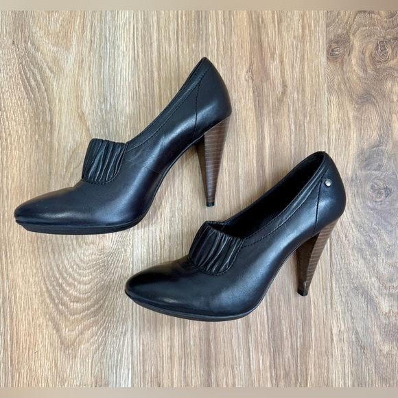 Coach Black Leather Adra Bootie Heels Size 6 - Picture 1 of 7